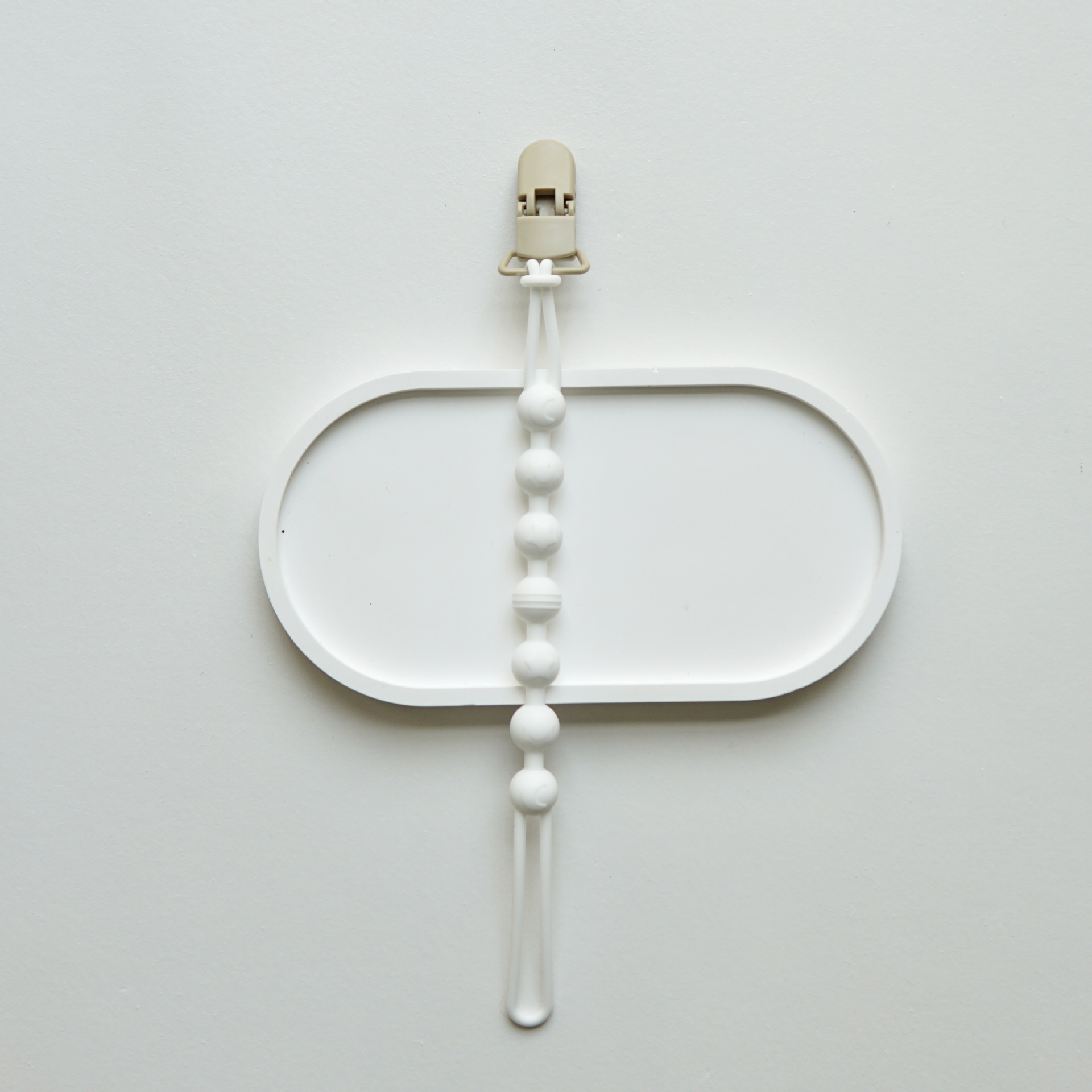 Babys All-in-one Silicone Pore-free Beechwood Pacifier Clip With Anti-loss Chain photo 2