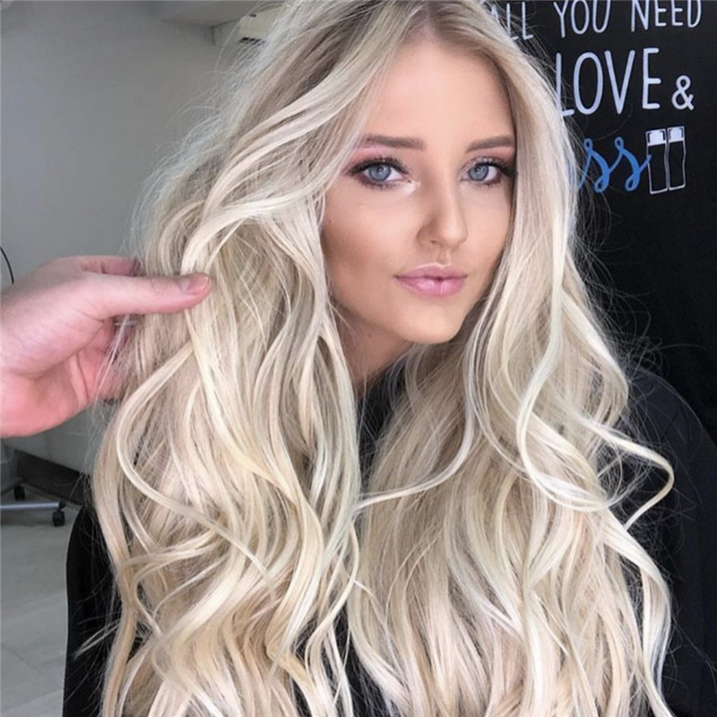 Big-wave Voluminous Synthetic Wig In Platinum Blonde photo 1