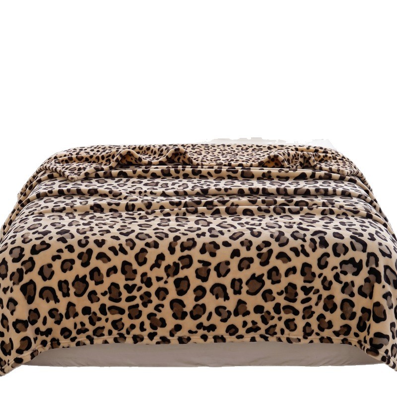 Double-sided Flannel Leopard-print Blanket photo 5