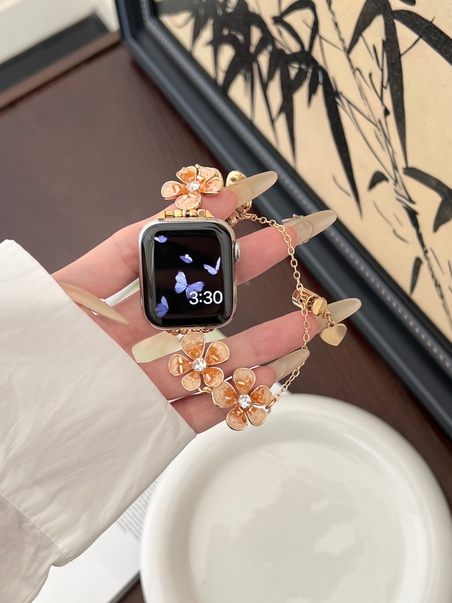 Versatile Pebble-flower Chain Metal Watch Strap photo 5