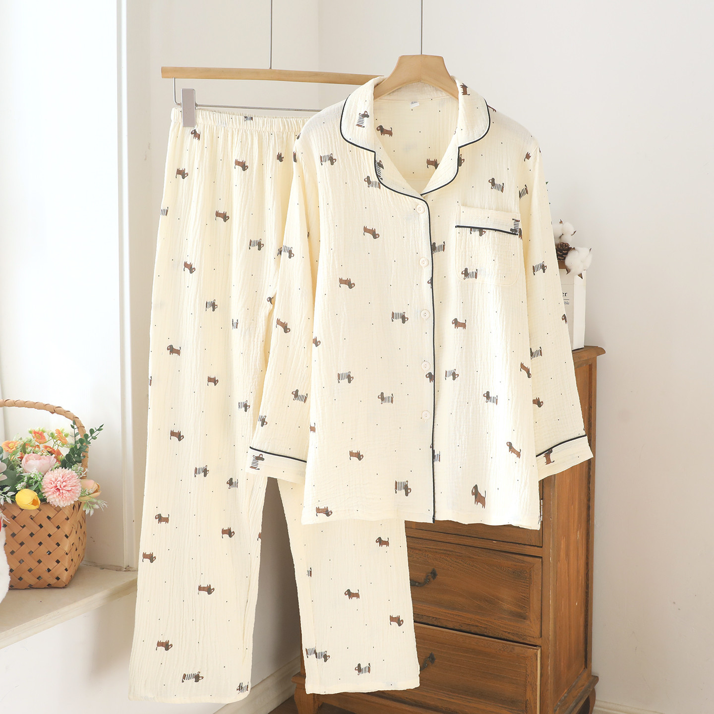 Mens And Womens Cartoon Cardigan Set photo 2