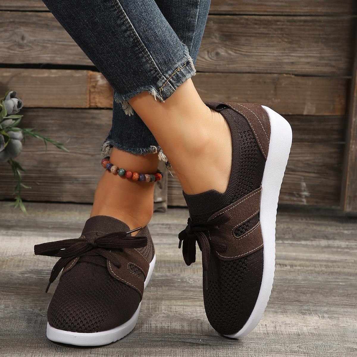 Fashionable And Comfortable Casual Women's Sports Shoes photo 4