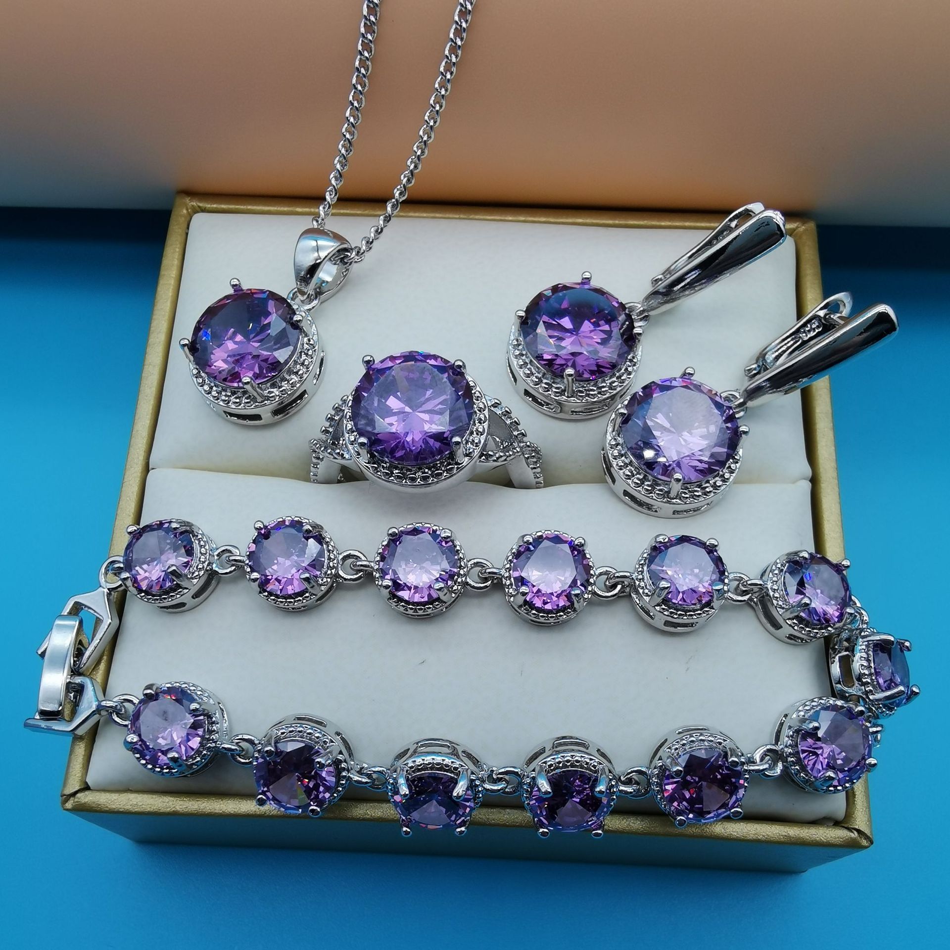 European And American Style Jewelry Round Diamond 4 PCs Set photo 3