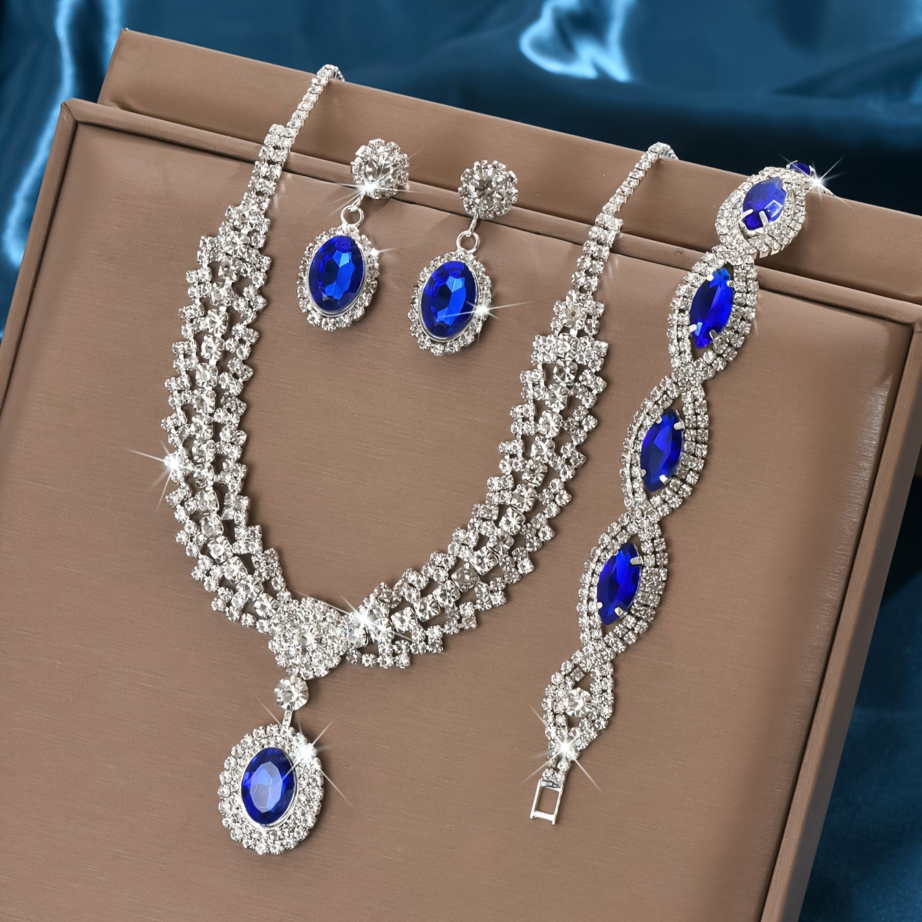 New European And American Style Elegant Luxury Sapphire Necklace Set Of Four Pieces photo 1
