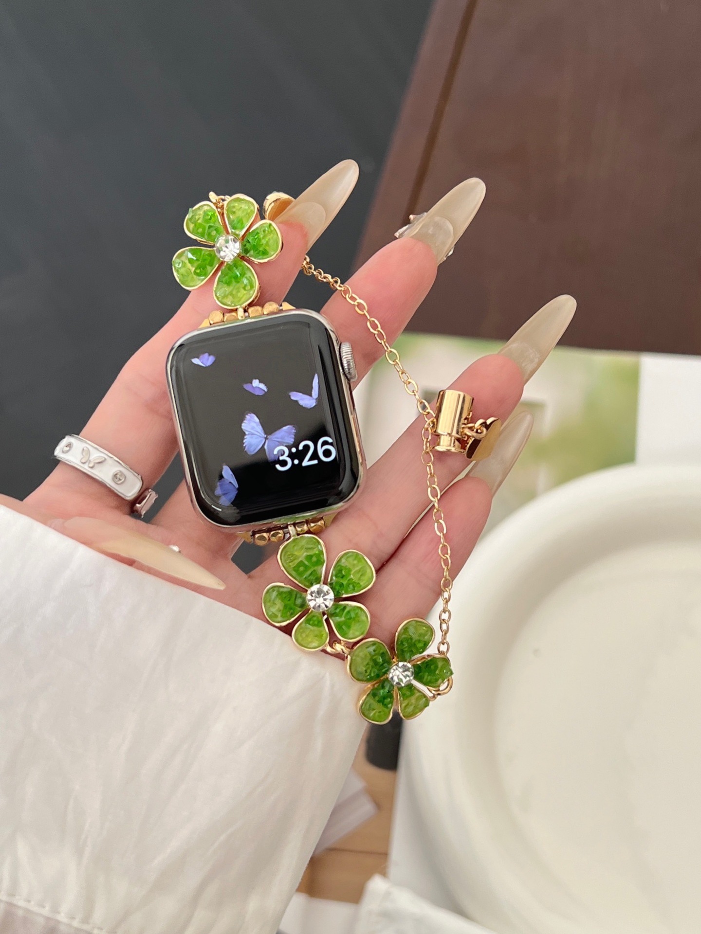 Versatile Pebble-flower Chain Metal Watch Strap photo 4