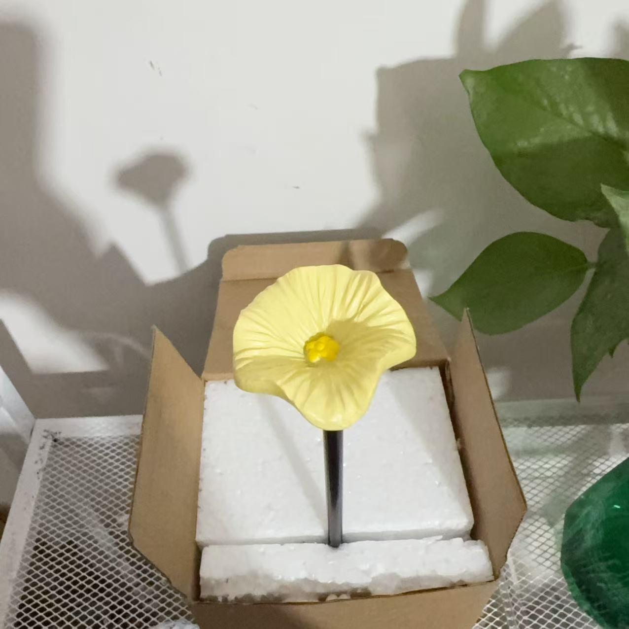 New Handmade Metal Flower Garden Stake Outdoor Bee And Bird Water Feeder photo 8
