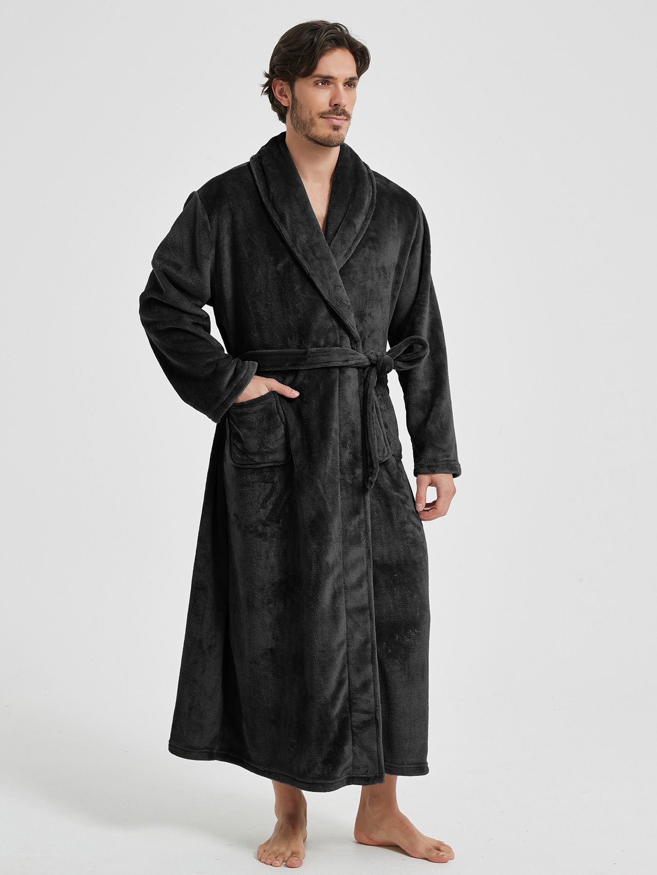 European And American-style Flannel Men's House Robe photo 4