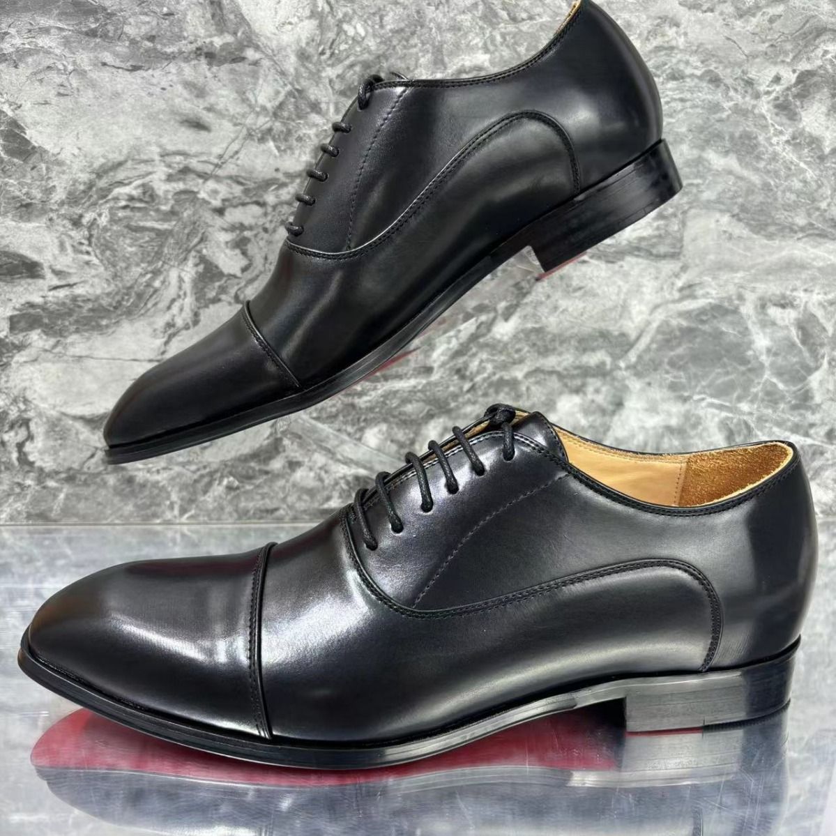 Matte-colored Leather Casual Shoes With Studded Red Soles photo 1