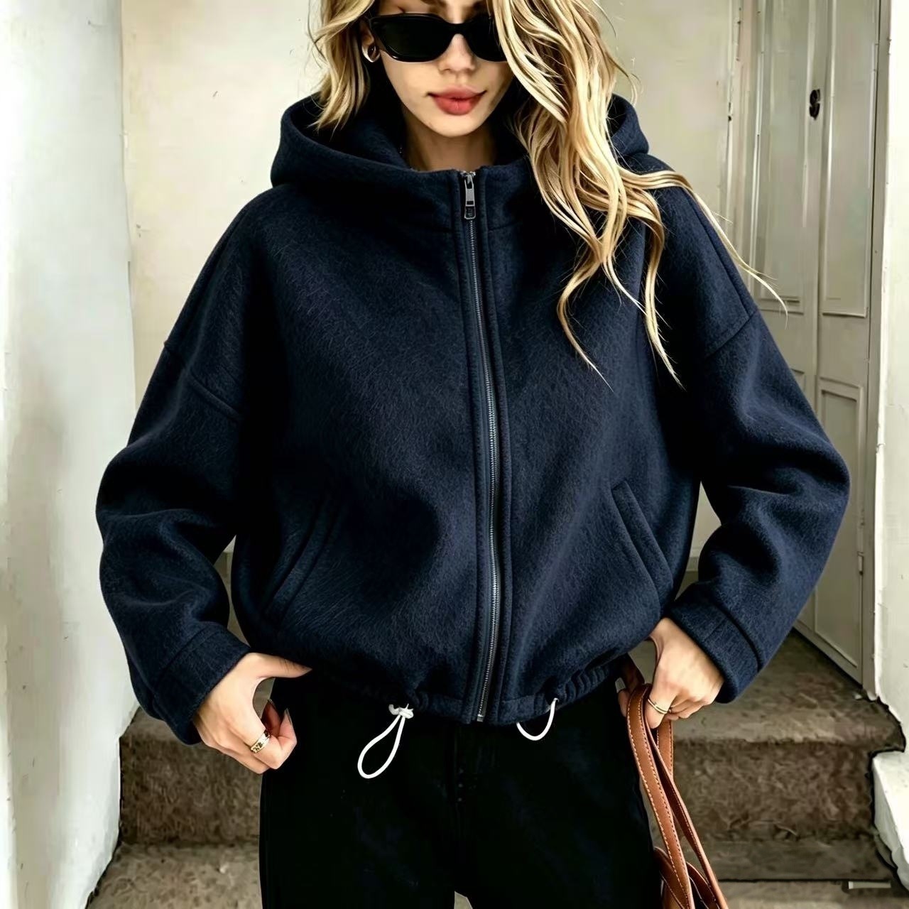 Short Hooded Wool Coat photo 4