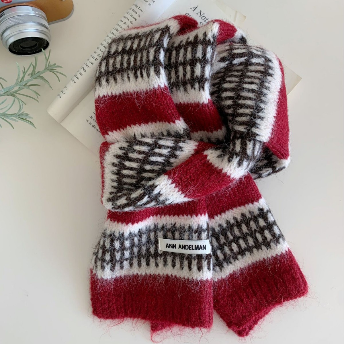 Women's Retro Striped Plaid Jacquard Knitted Scarf photo 1