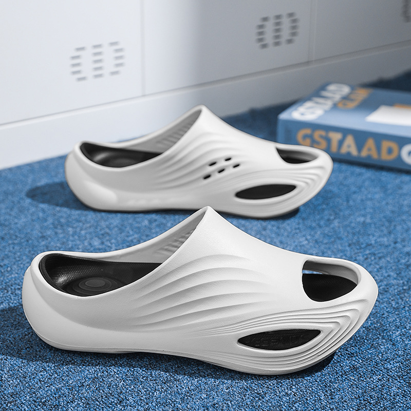 Outdoor Non-slip Wear-resistant Men's Sandals photo 4