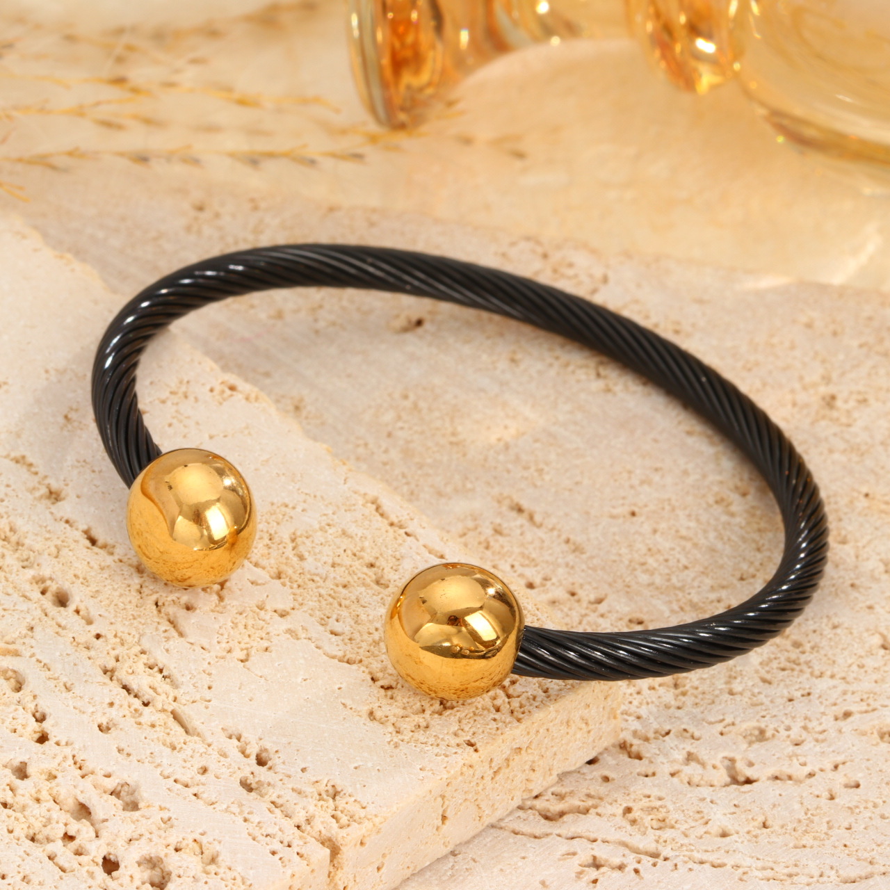 Twisted Steel Wire Bracelet For Men And Women photo 3