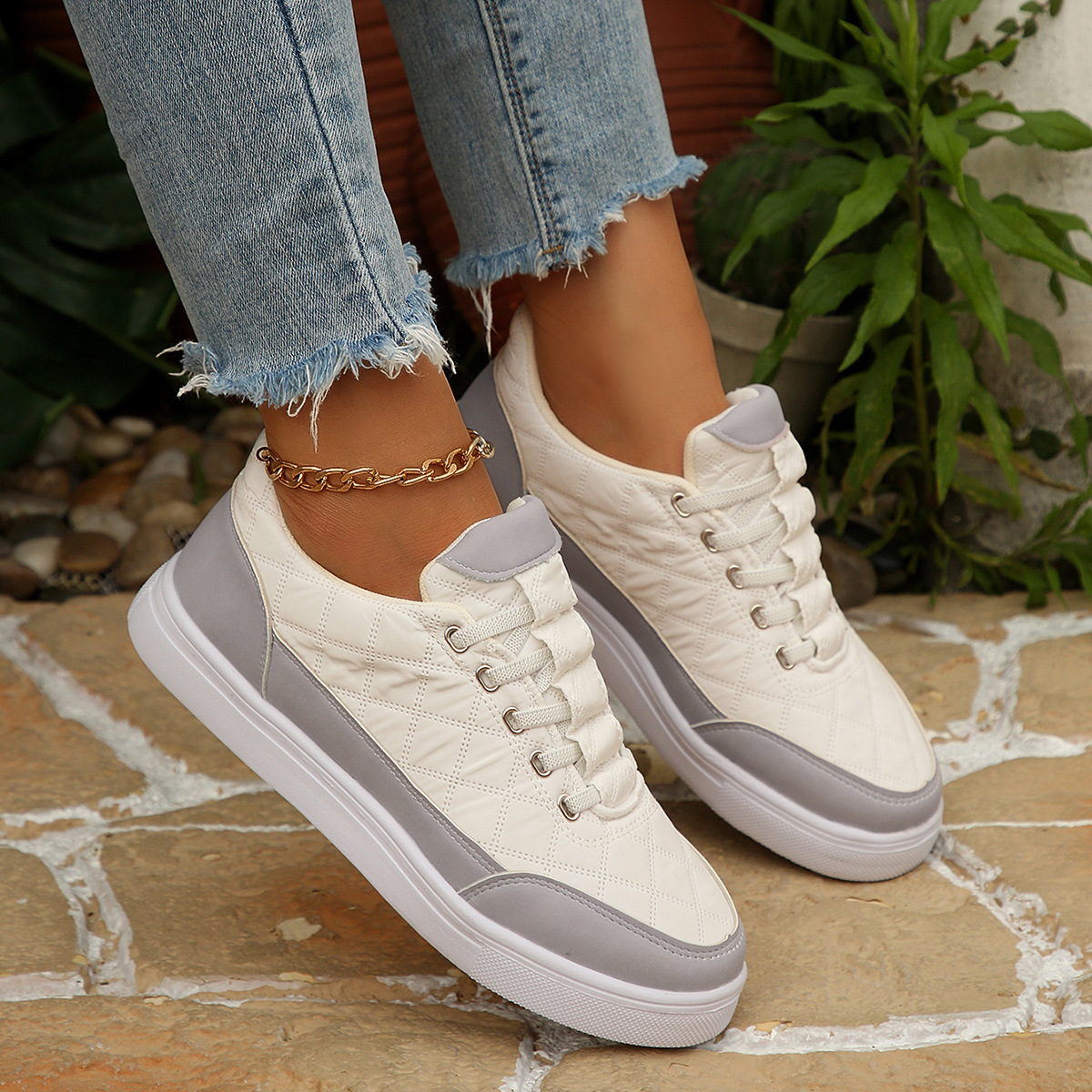 Plus-size Versatile Sports Casual Sneakers photo 3