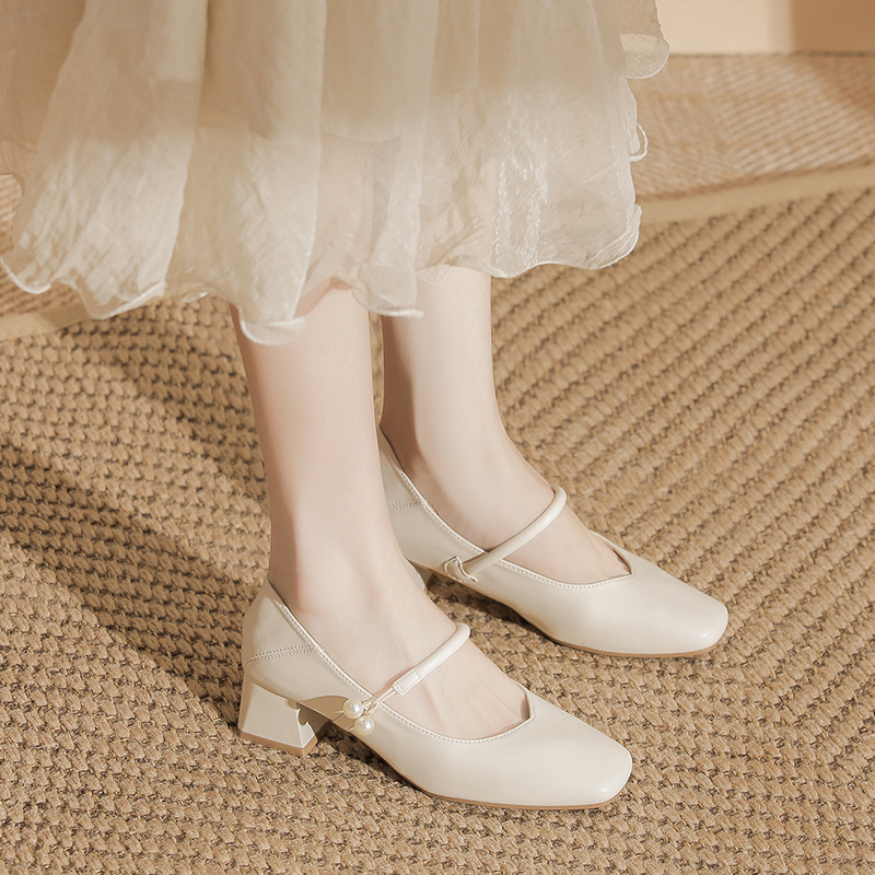 Women's Chunky-heeled Square-toe Mary Jane Shoes photo 2