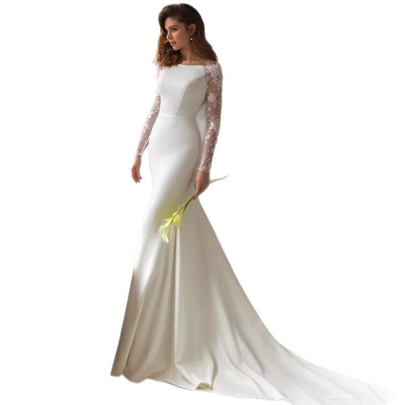Satin Lace Long-sleeve Wedding Dress photo 2