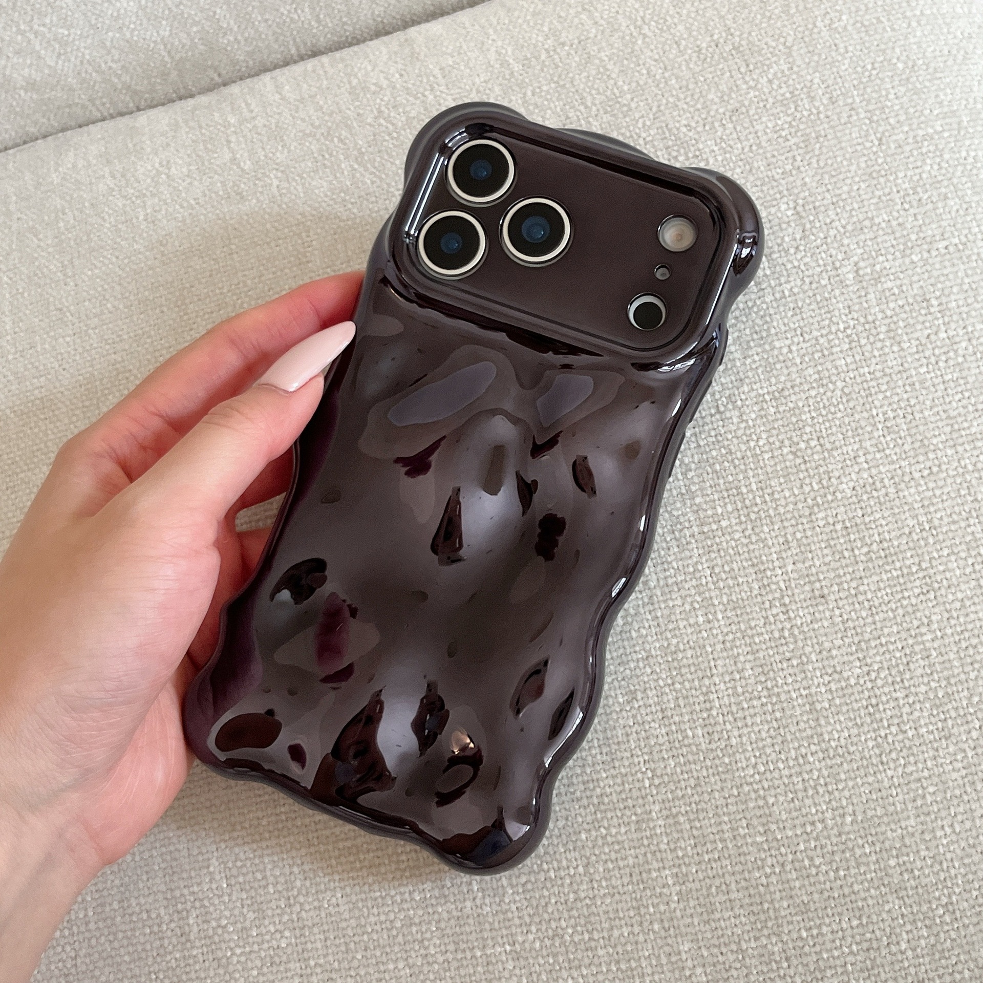 Personalized Electroplated Wave Phone Case photo 1