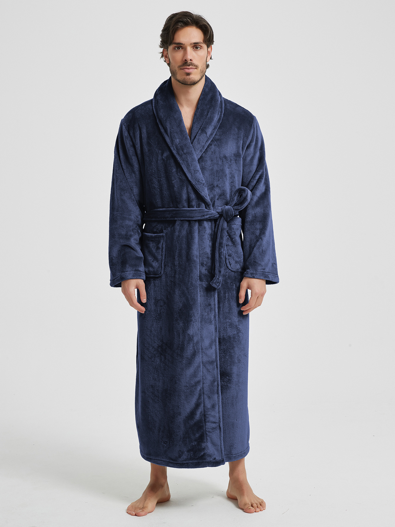 European And American-style Flannel Men's House Robe photo 2