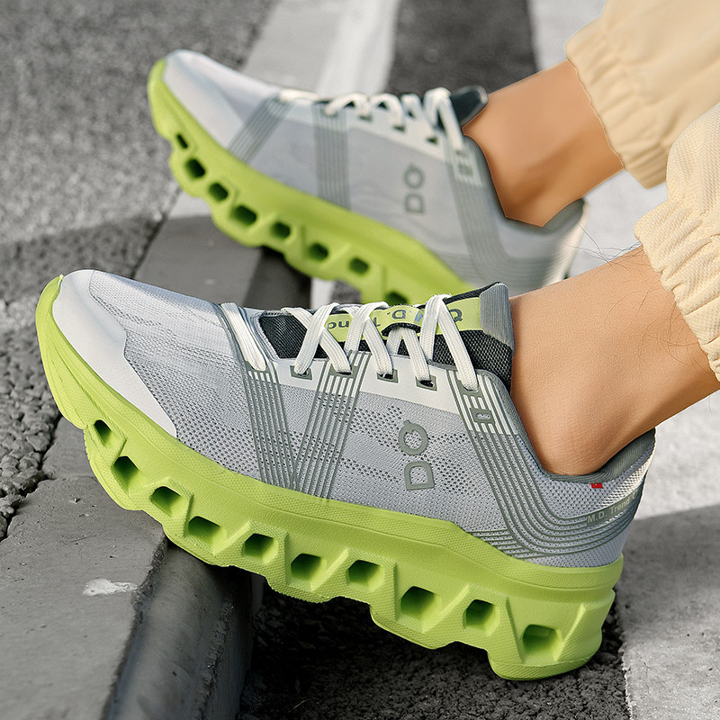 Platform Casual Sneakers Breathable Mesh Men's Lightweight Fashion Running Shoes photo 1