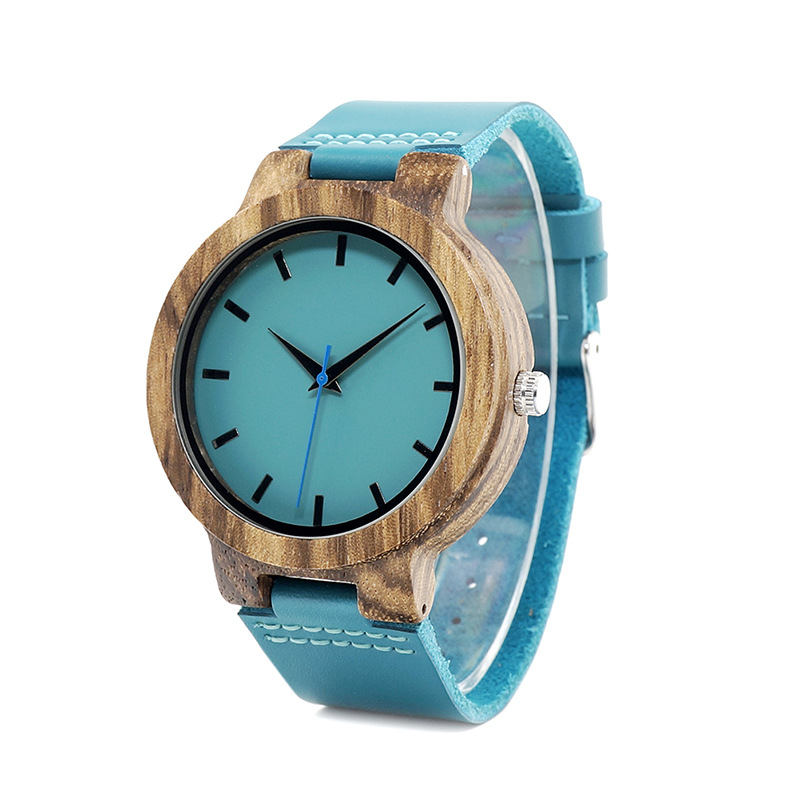 Simple Wooden Watch As A Birthday Gift For Students photo 3