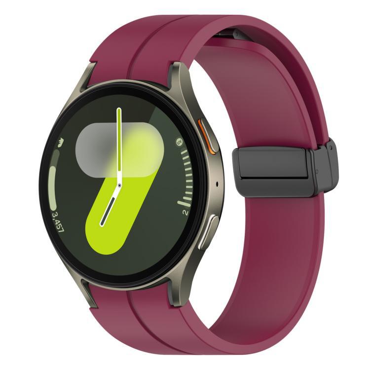 Folding Magnetic Black-clasp Silicone Watch Strap photo 3