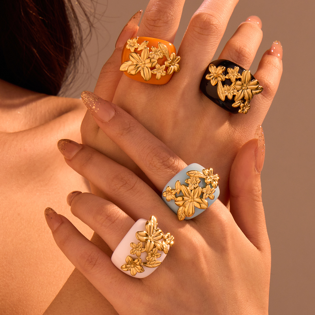 Floral-cluster Ring Sophisticated And Versatile For Women photo 1