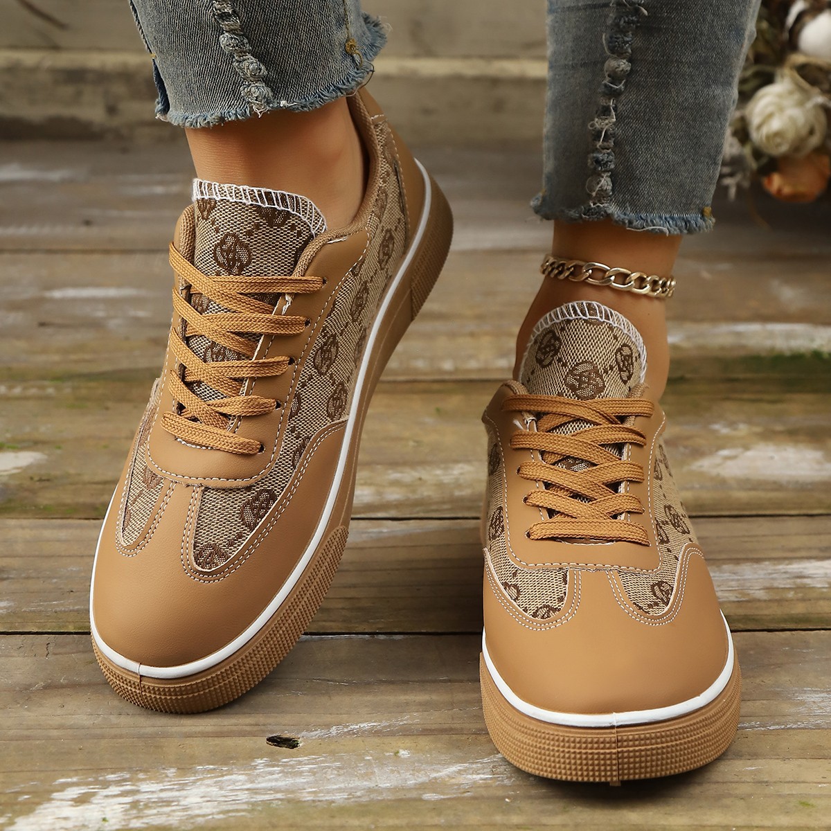 Outerwear Lace-up Low-top Flat Single-layer Shoes Sneakers Sports photo 1