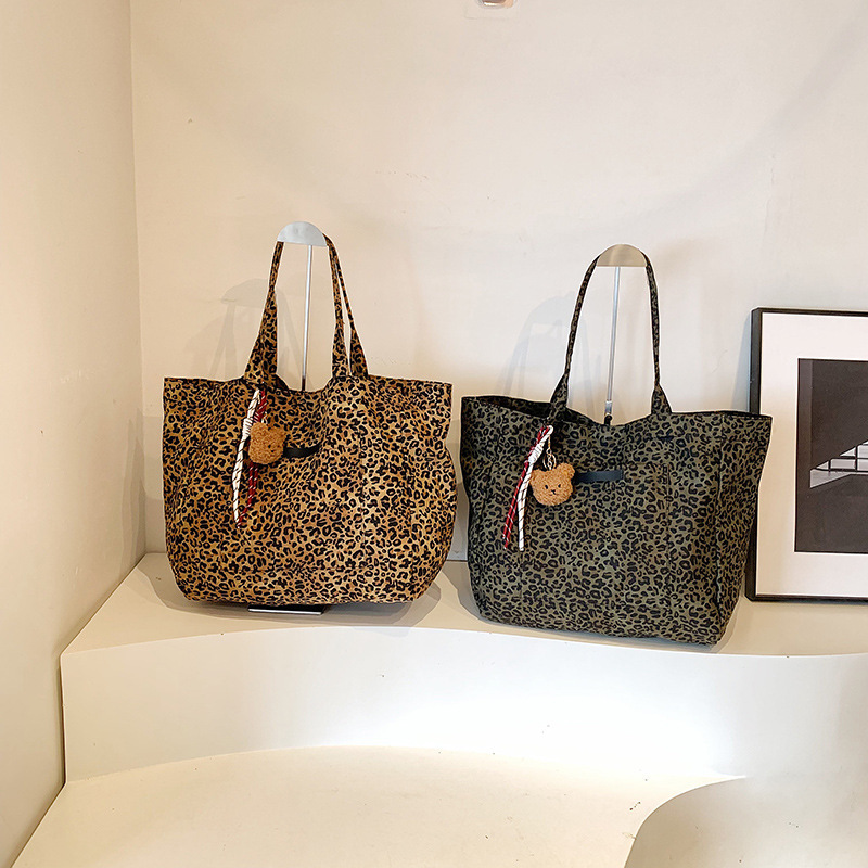 Leopard Print Nylon Large Capacity Tote Bag photo 1