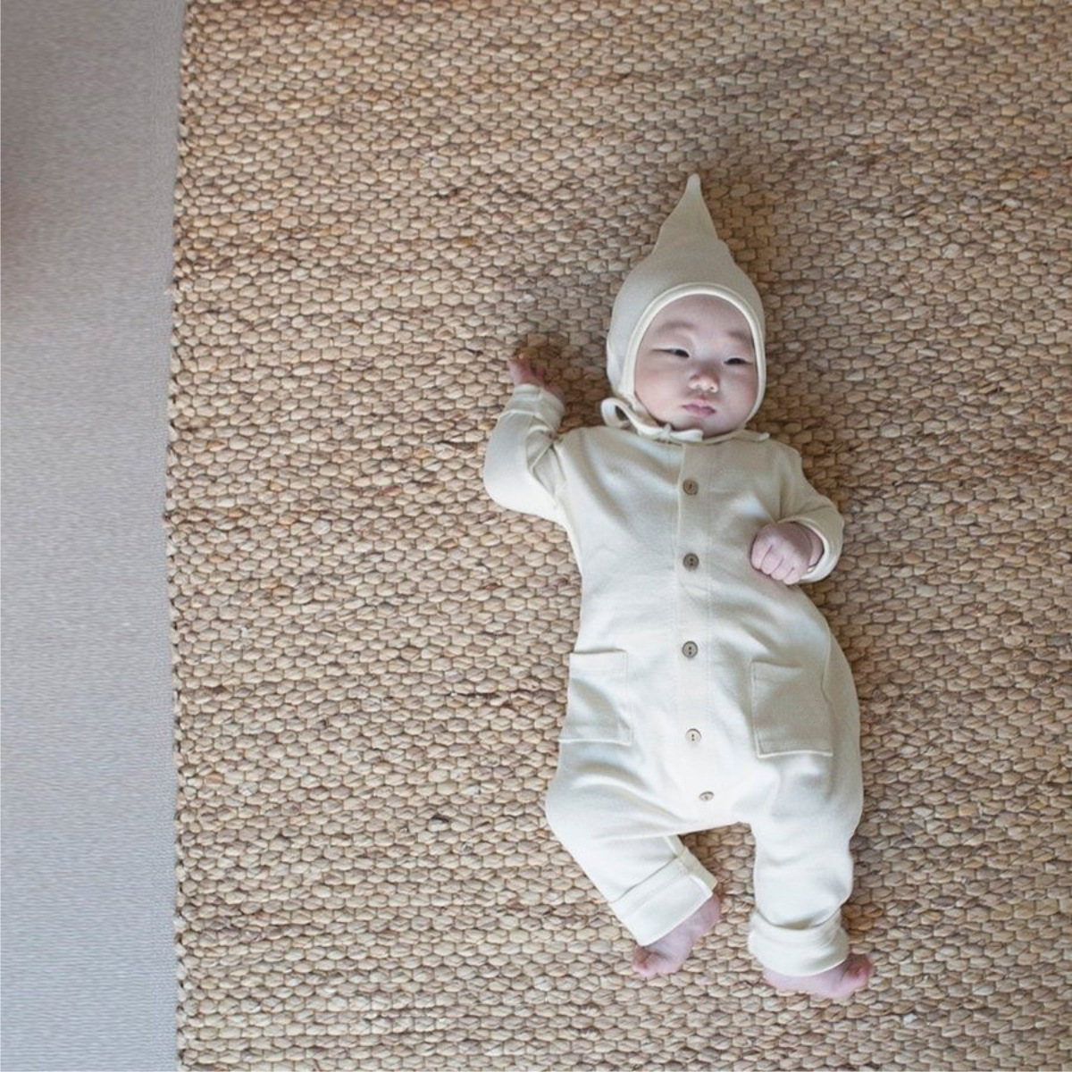 Solid-color Pocketed Chest-opening Baby Romper photo 1