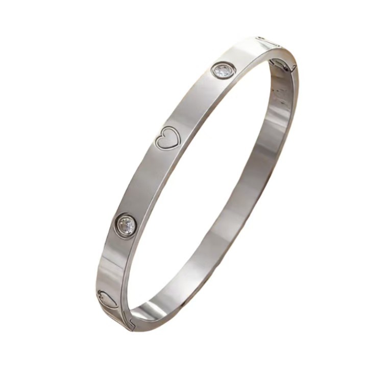 Love-Filled Star Stainless Steel Bracelet photo 4