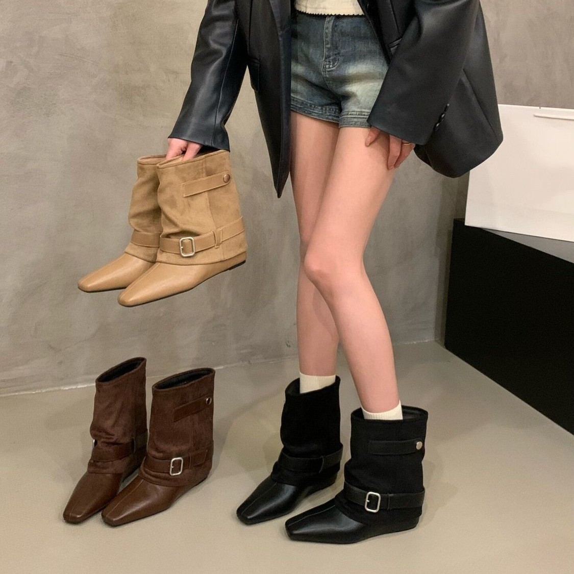 Retro-style Women's Brown Ankle Boots photo 1