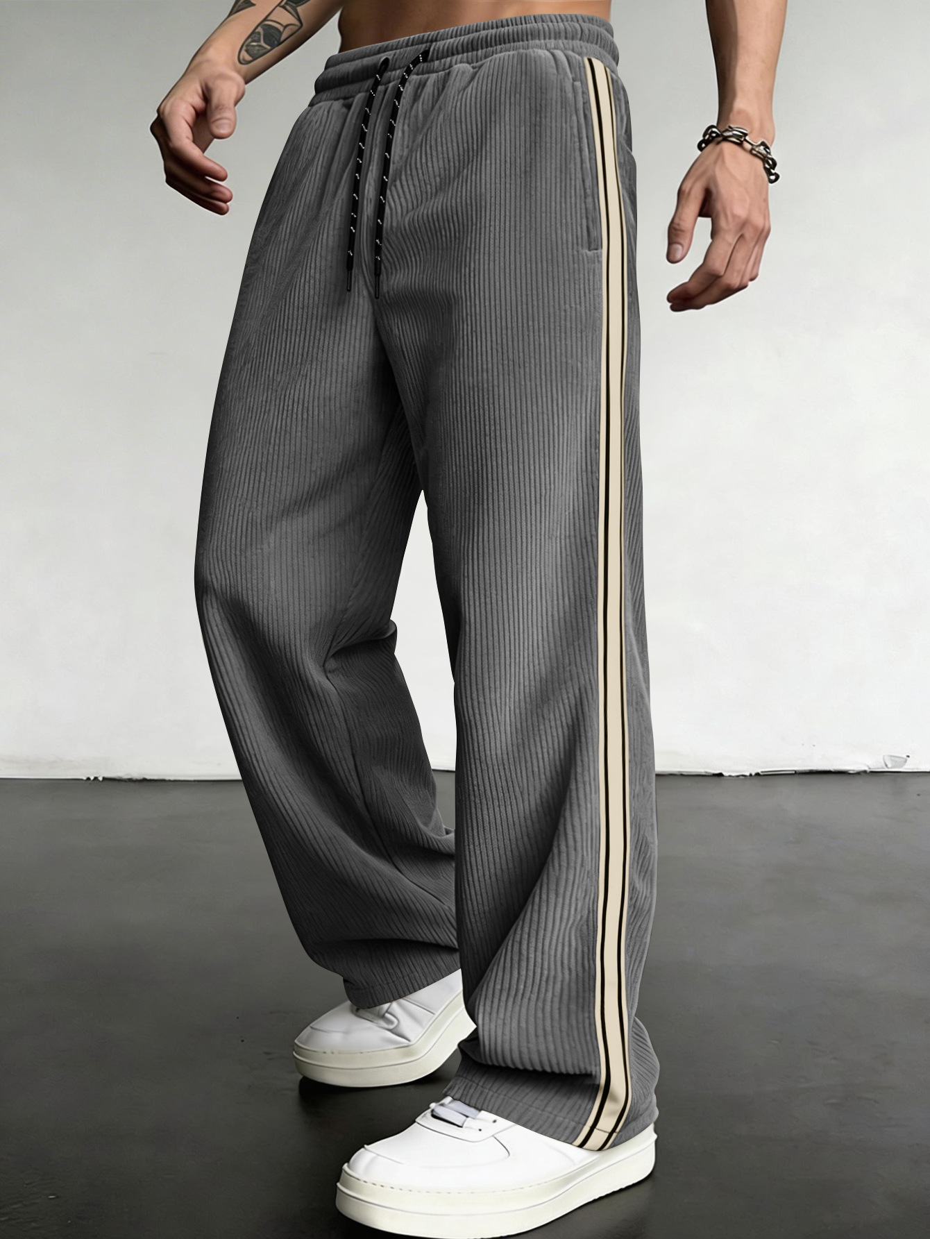 Breathable Drawstring-waist Relaxed-fit Outdoor Casual Straight-leg Trousers photo 2