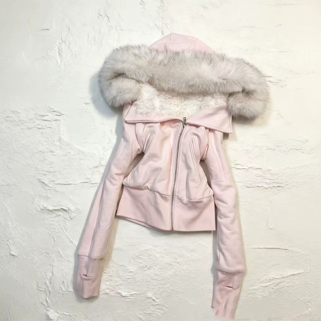 Two-tone Plush-lined Hooded Zip-up Slim-fit Coat With A Fur Collar photo 1