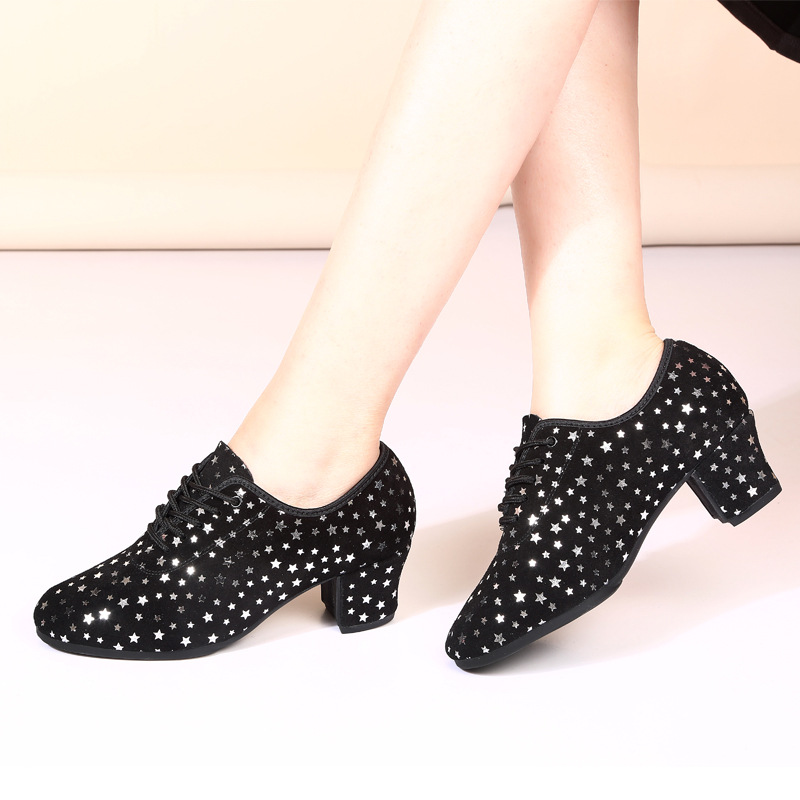 Outdoor Latin Dance Shoes With A Fabric Upper Star Design And Rubber Sole photo 5