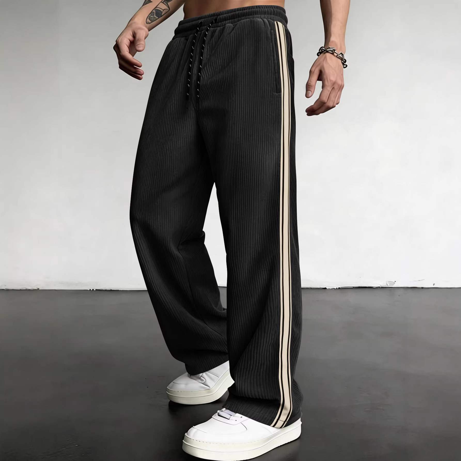 Breathable Drawstring-waist Relaxed-fit Outdoor Casual Straight-leg Trousers photo 1