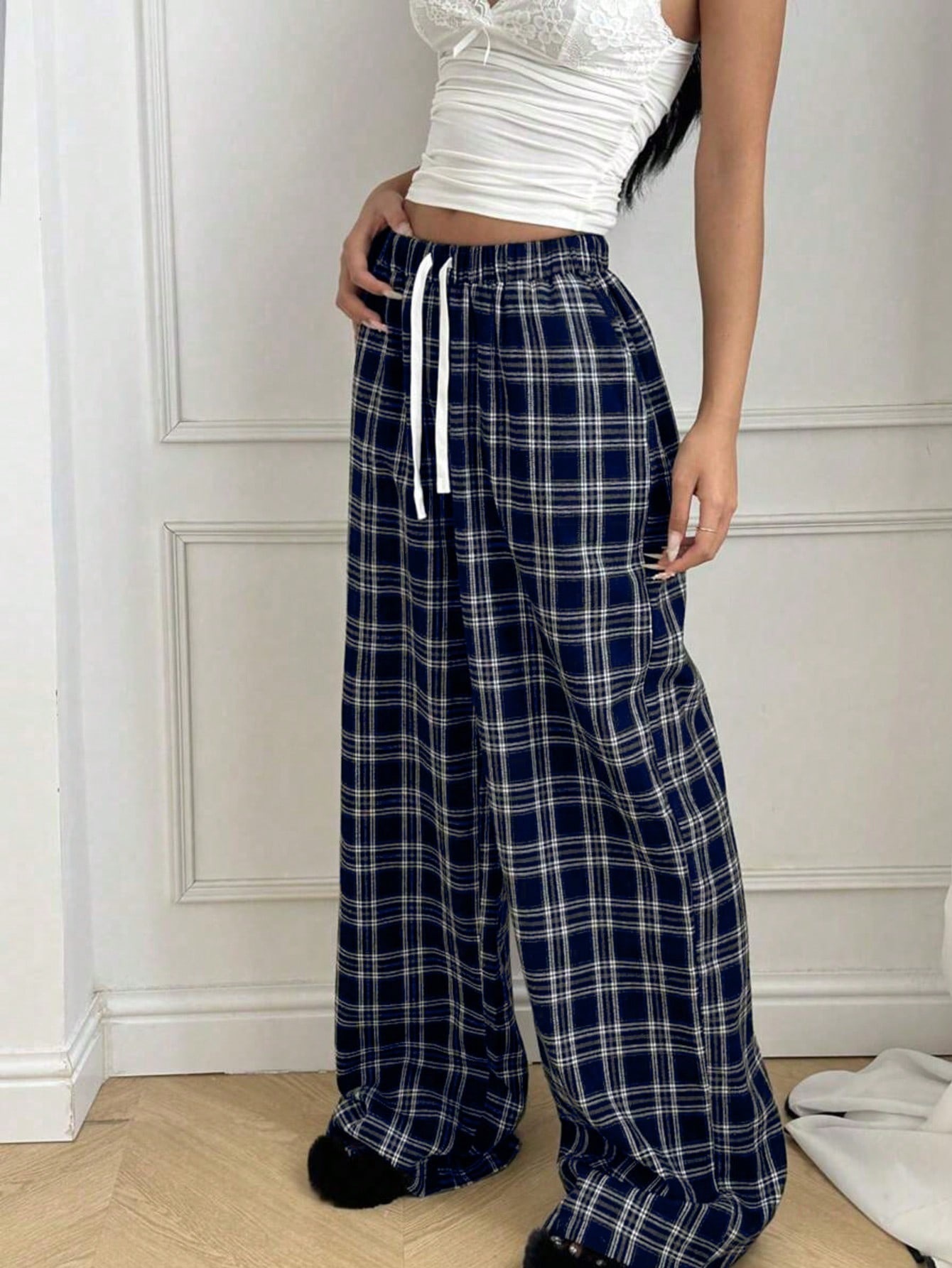 Women's Plaid Casual High-Waisted Wide-Leg Pants With Drawstring photo 4
