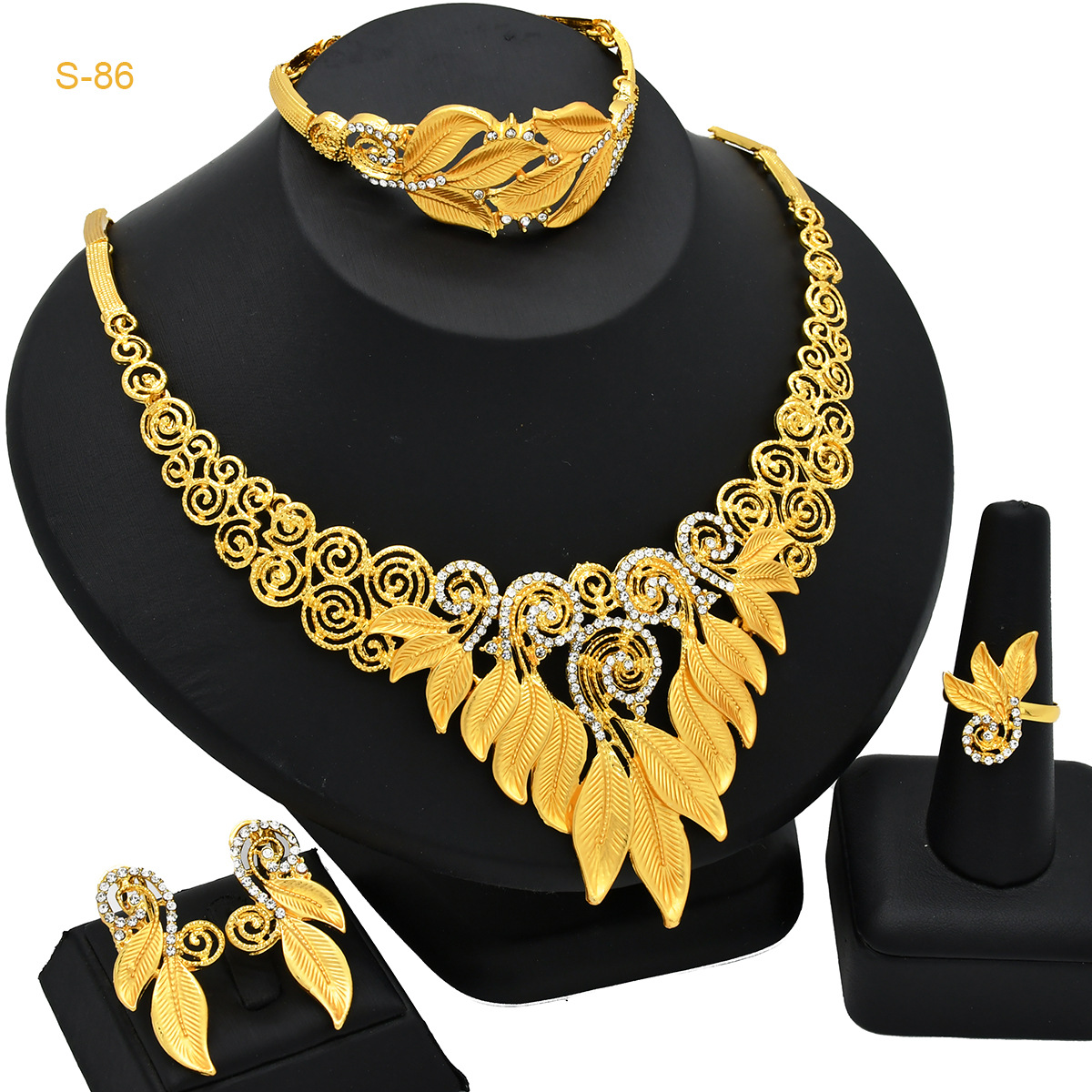 Women's Saudi Bridal Necklace Bracelet Earrings Four-piece Ring Set photo 3
