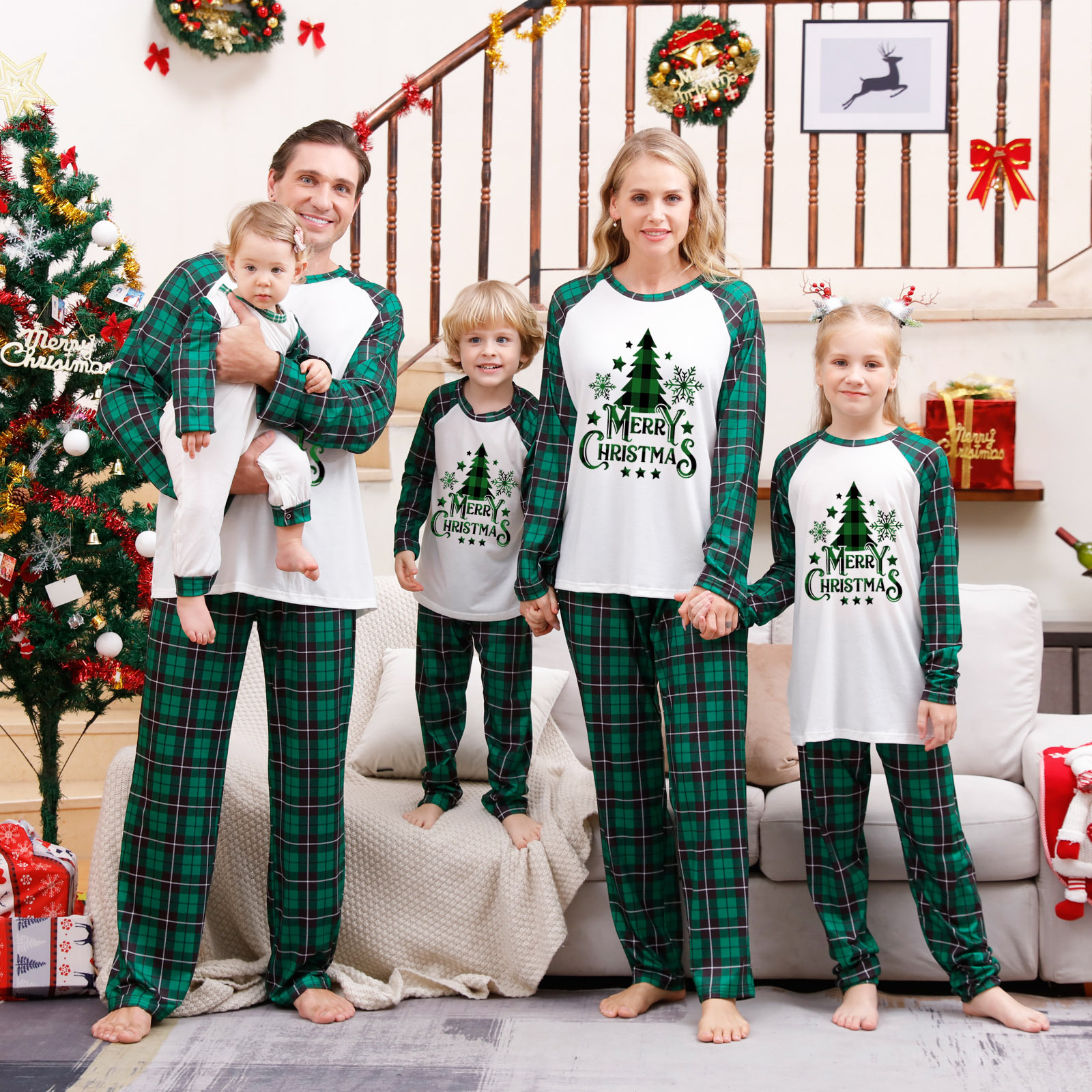 Christmas Parent-child Pajamas Suit Printed Homewear photo 1