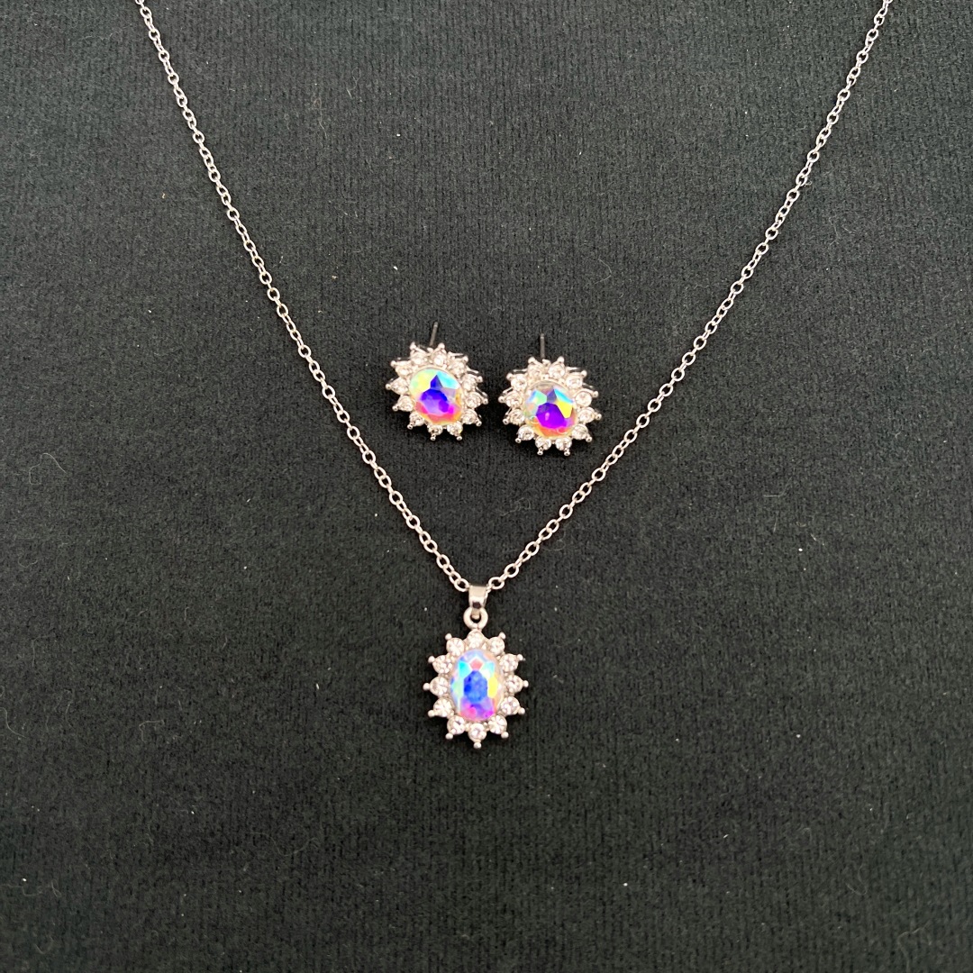 European And American Fashion SUNFLOWER Zircon Ear Stud Necklace Suit photo 6