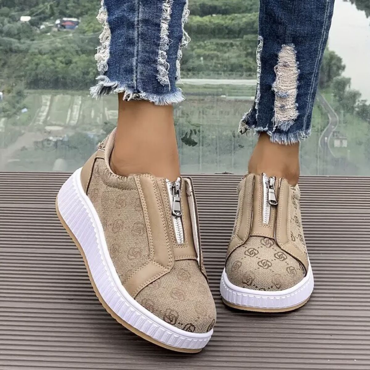 New Style Front-zip Slip-on Casual Large-size Womens Shoes For Presbyopia photo 4
