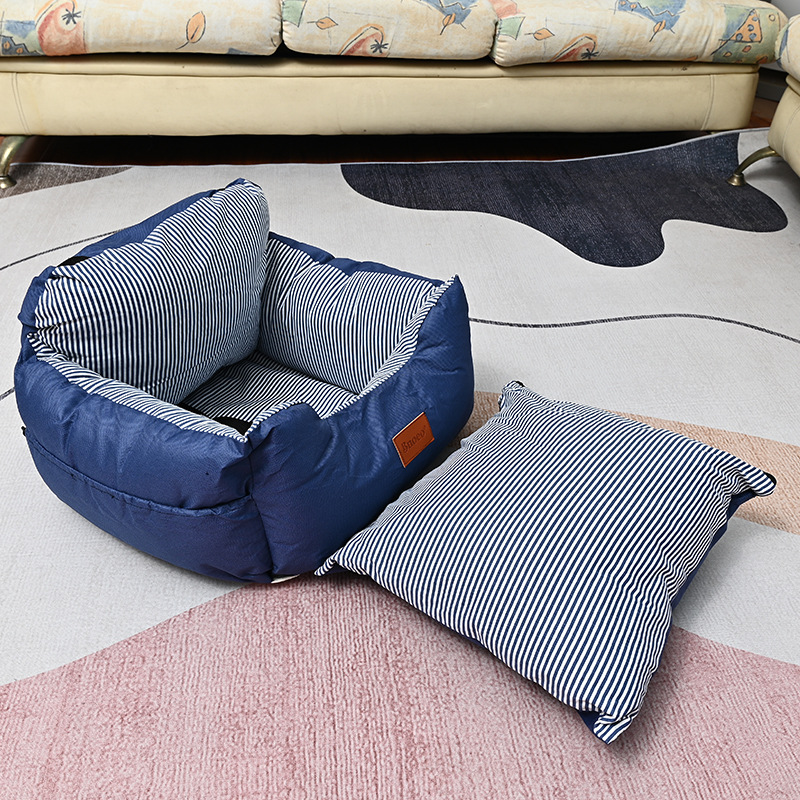 Simple-style Car Dog Bed Pet Car Seat photo 2