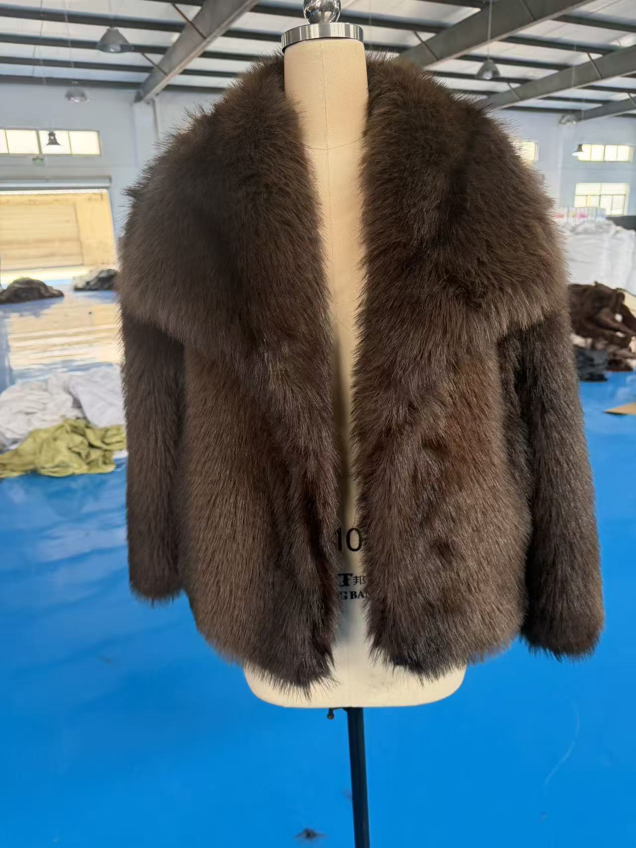 Women's Large Lapel Color-block Plush Jacket photo 3