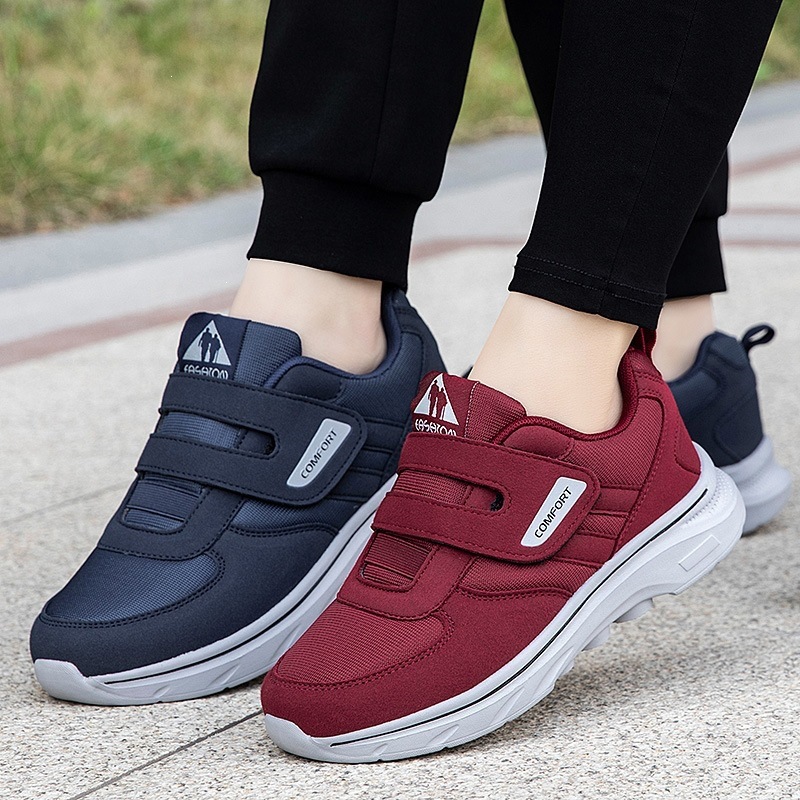 Men's And Women's Lightweight Casual Sneakers photo 3
