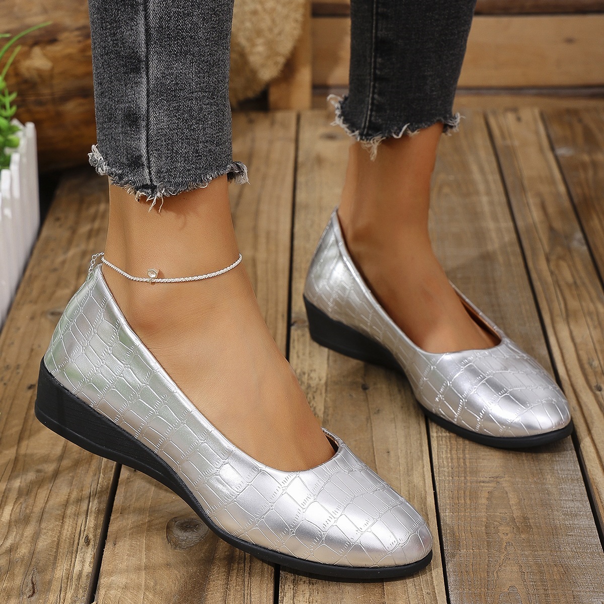 Flat Loafers Casual European And American Style Low-cut Shoes For Outdoor Wear photo 4