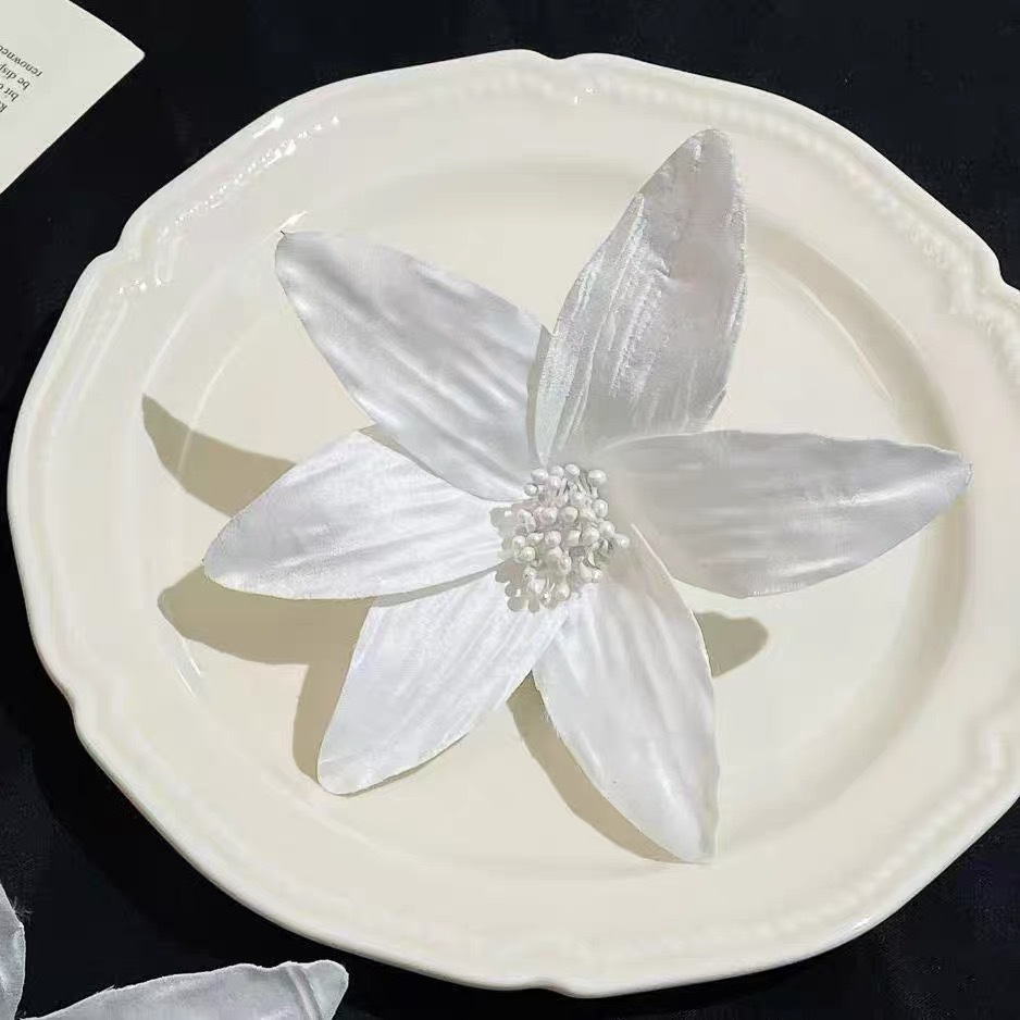 French-style White Iris Hair Clip photo 2