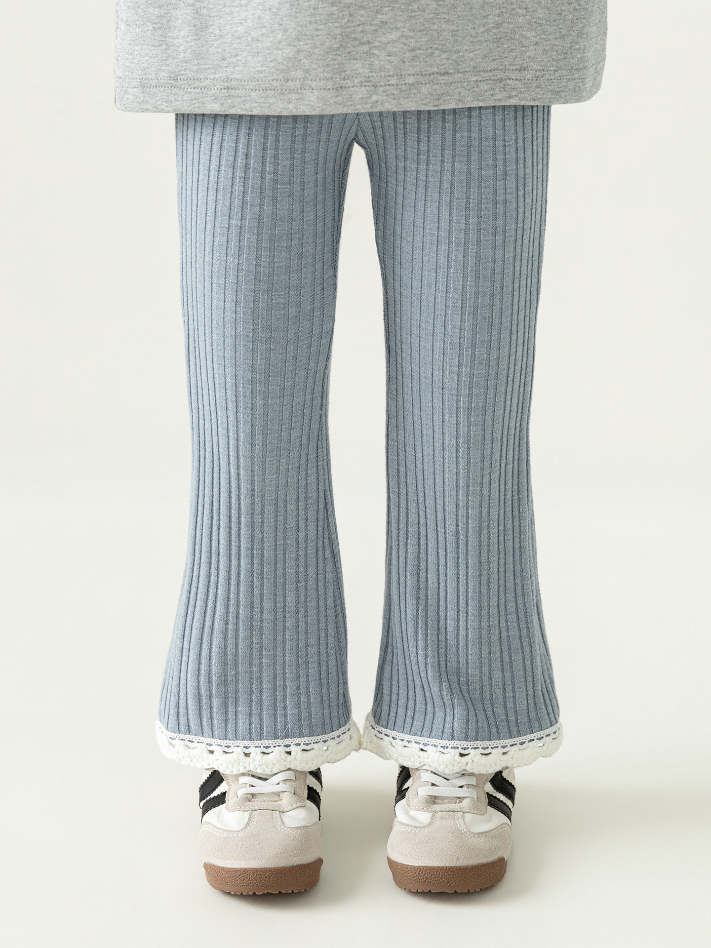 Versatile Girls Ribbed Flared Pants With Lace Trim photo 4