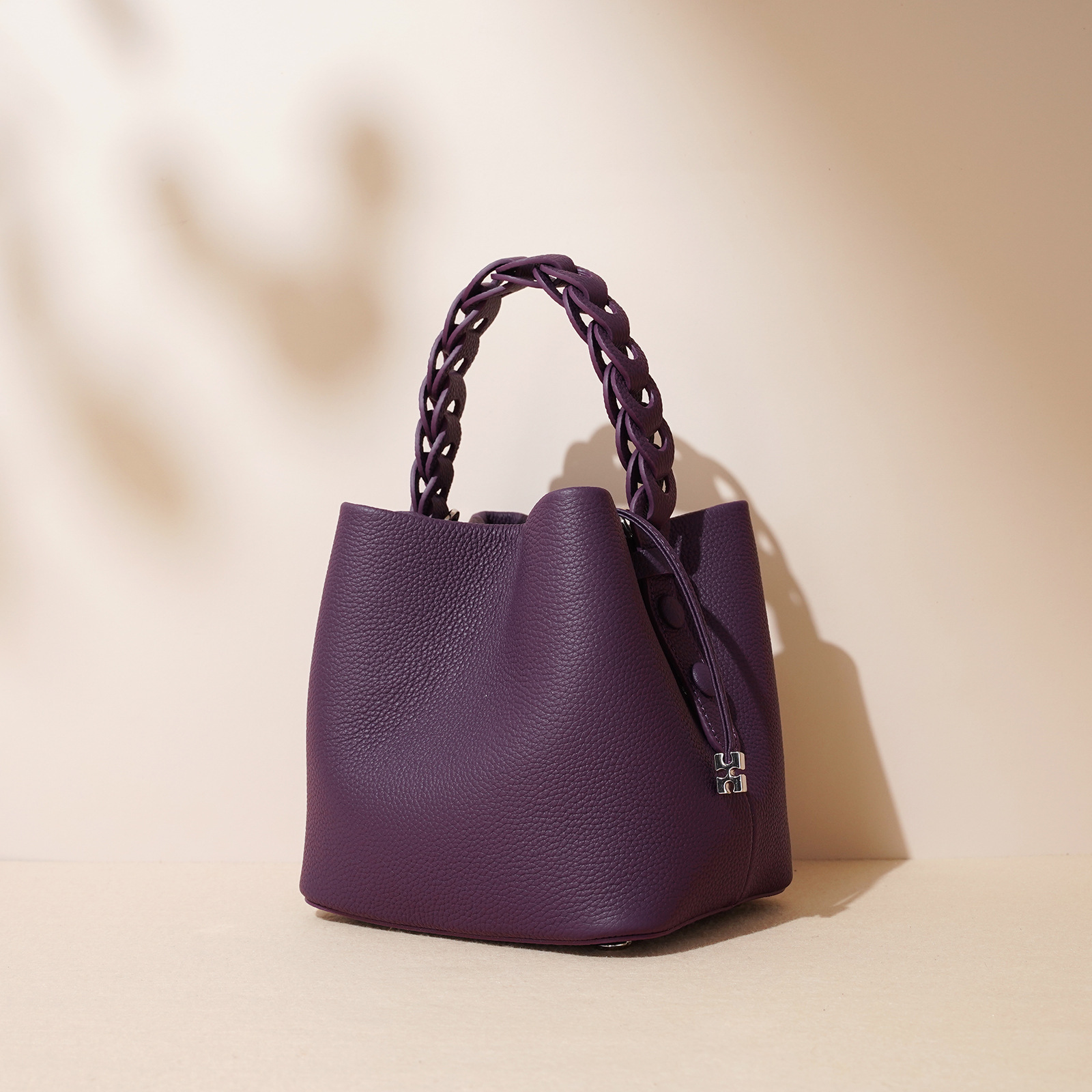 Summer New Arrival Top-grain Leather Bucket Bag photo 4