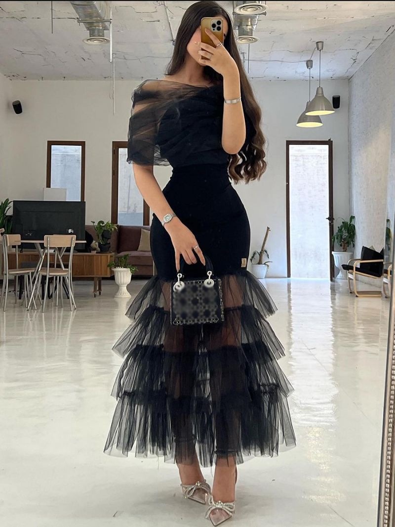 Long Dress With Mesh Paneling And A Strapless Evening Gown Style photo 2