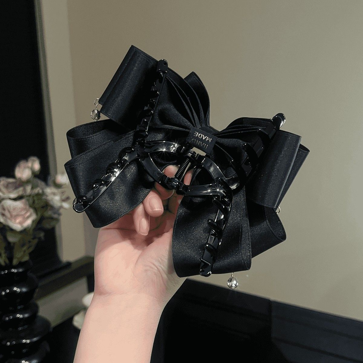 Multi-layer Butterfly Hair Clips With A Sparkling Bow photo 2