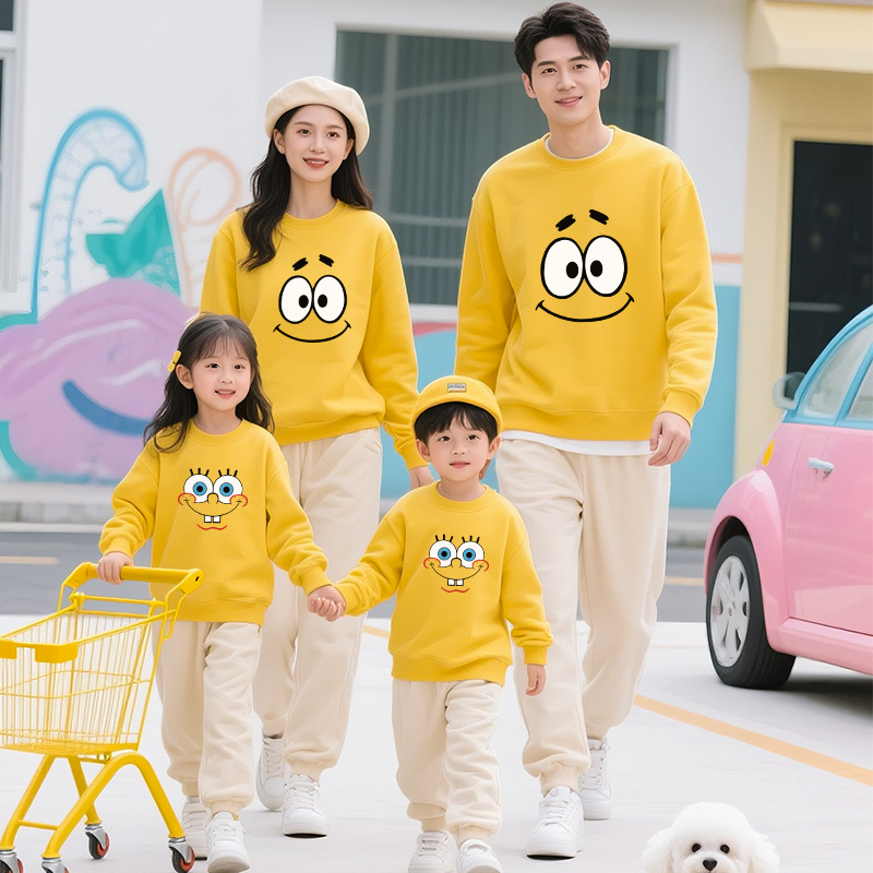 Parent-Child Matching Sweatsuits New FallWinter Styles For Families Of Three Or Four Casual And Loose-Fitting photo 1