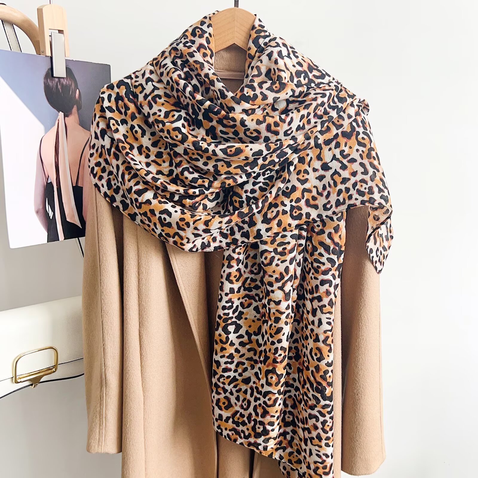 Retro-style Outfit Accessory Versatile Neck Scarf photo 1